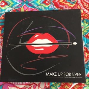 Makeup Forever Artist Palette 9( Barely used)